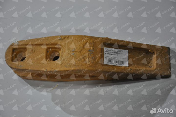 Зуб ковша центральный 252101813 xcmg LW500FN