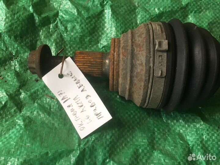 Привод левый Шкода Октавия А7 Skoda Octavia A7