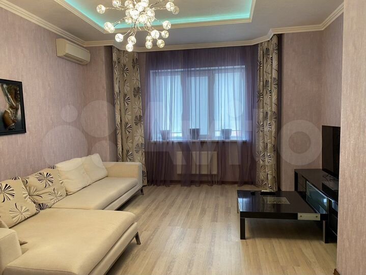 3-к. квартира, 93 м², 8/9 эт.