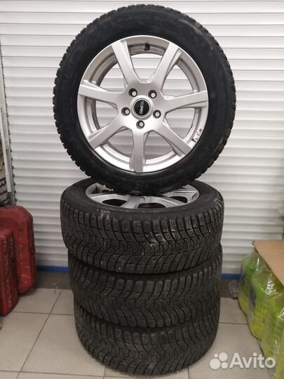 Michelin X-Ice North 3 205/55 R16 94T
