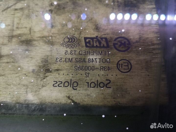 Стекло переднее правое Opel Antara