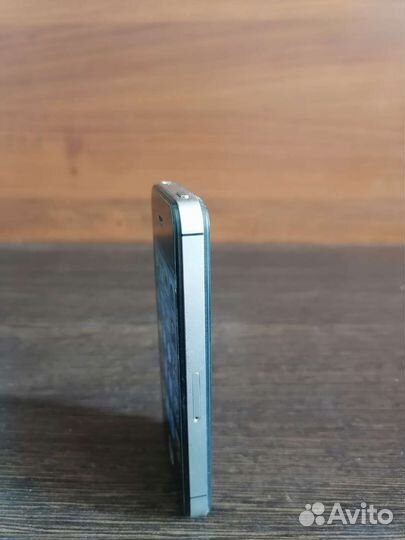 Телефон iPhone 4s ios 6