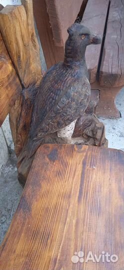 Резная скамейка