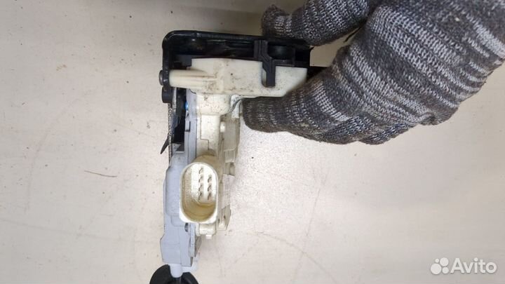 Замок двери Audi A6 (C6), 2006