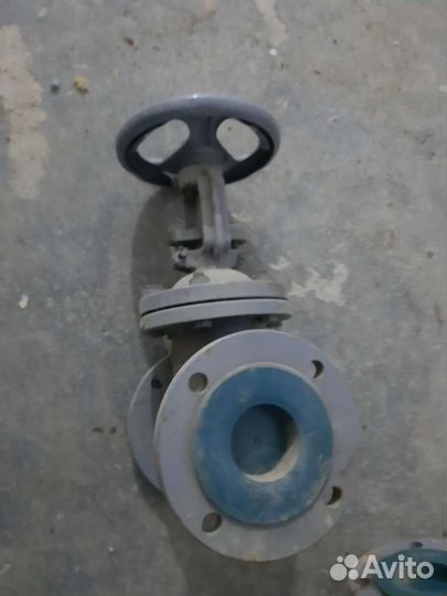 Продам задвижки