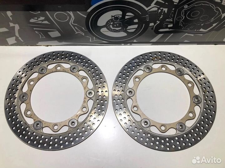 Передние тормозные диски Honda VFR 400 NC24 1987г