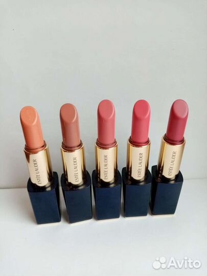 Помада Estee Lauder