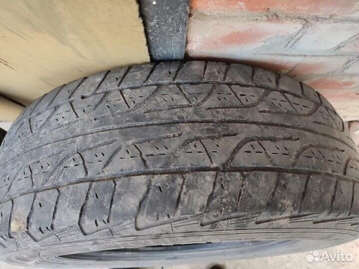 Dunlop Grandtrek AT3 215/65 R16