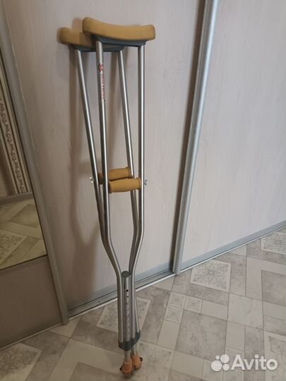 Костыли подмышечные