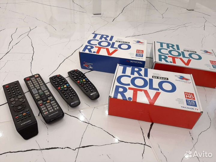 Приставка Триколор 3 шт (привезу)