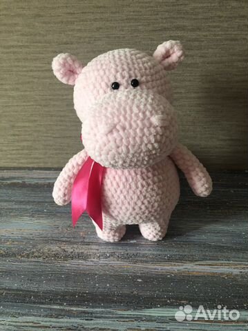 Вязаный бегемот из плюша