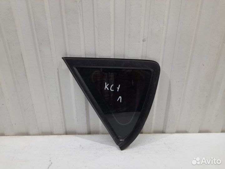 Стекло кузовное глухое левое Kia Ceed ED 2006