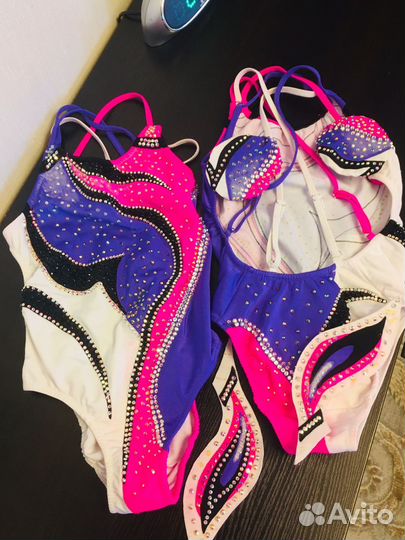 Продам купальники для выступ.-синхронное плавание