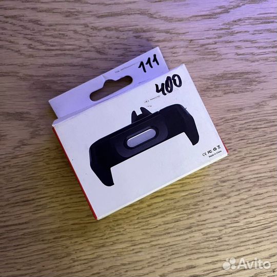 Держатель для телефона в машину