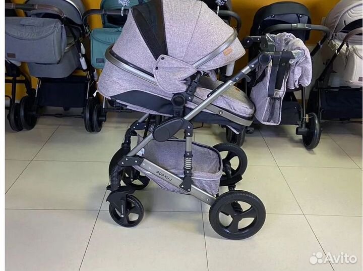 Коляска прогулочная