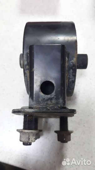 Подушка раздатки nissan r nessa