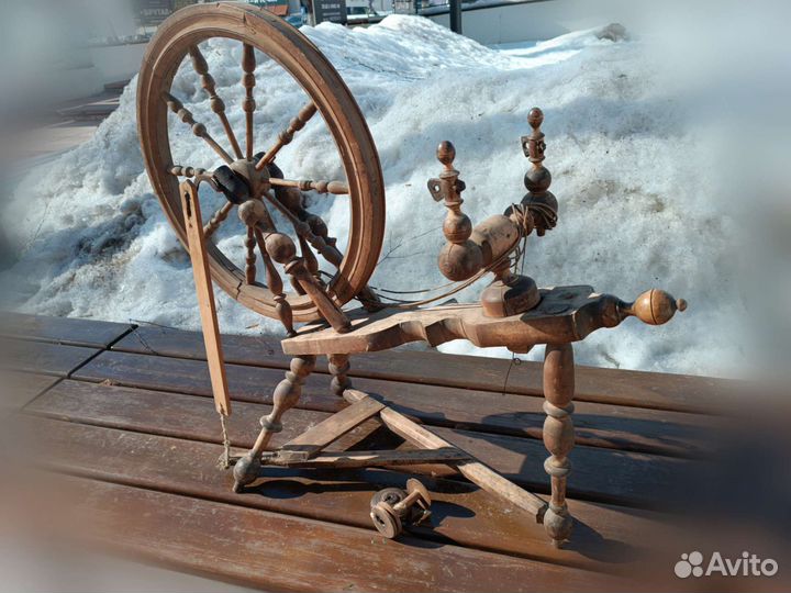 Самопряха с колесом 19 век. Прялка. Русский быт