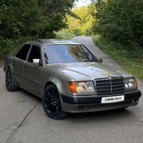 Mercedes-Benz W124 2.6 AT, 1990, 260 000 км, с пробегом, цена 540 000 руб.