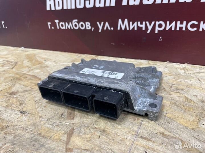 Блок управления двигателем Renault Logan