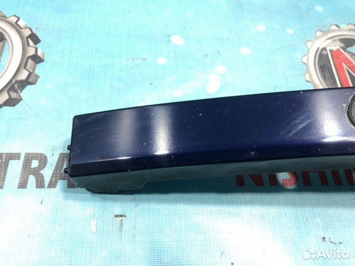 Планка под фару правая Isuzu Bighorn UBS25DW 6VD1