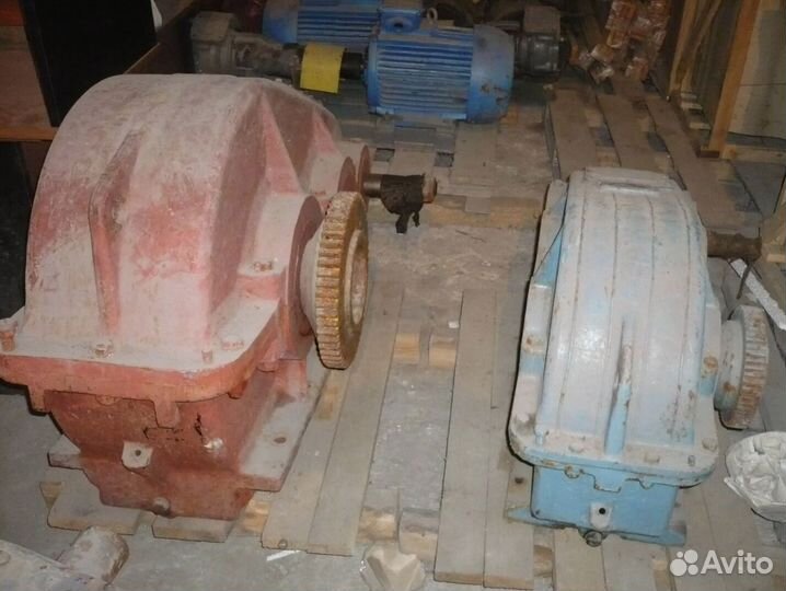 Мотор-редуктор ц2у-315 (4 DN)