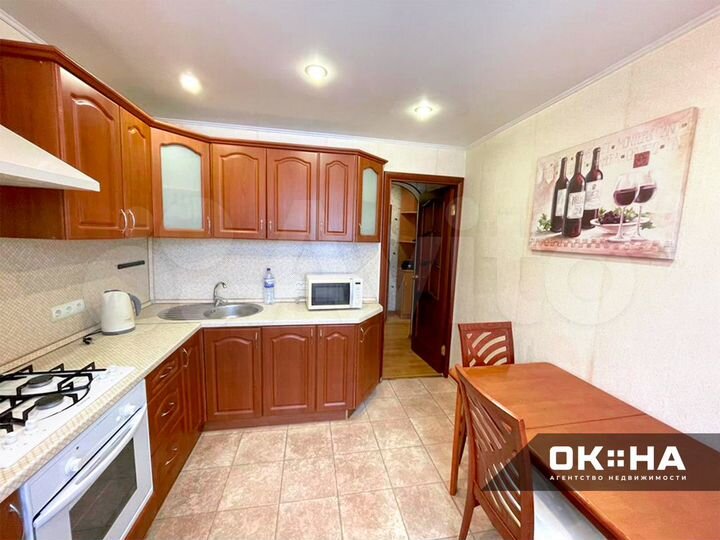 3-к. квартира, 65 м², 8/10 эт.