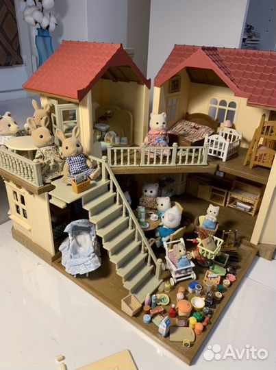 Дом Sylvanian Families с семьями и аксессуарами