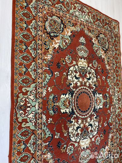 Ковер шерсть 2м на 3м и 2м на 1,5 м