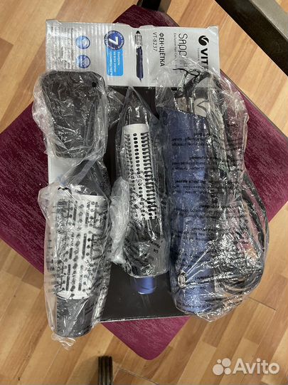 Фен-щетка Vitek VT-8237 B