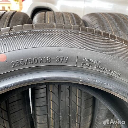 Toyo Tranpath R30 235/50 R18