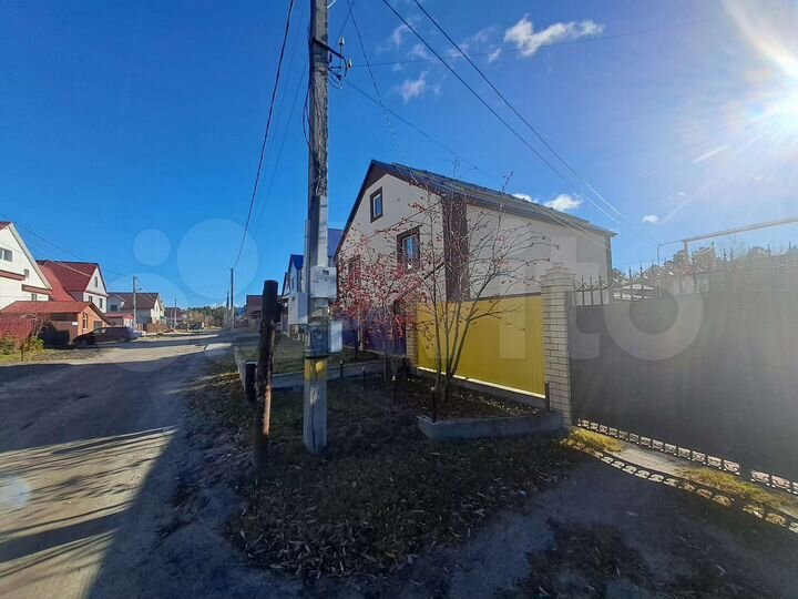 Дом 283,8 м² на участке 7,3 сот.