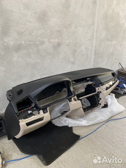 Панель торпеда BMW F10