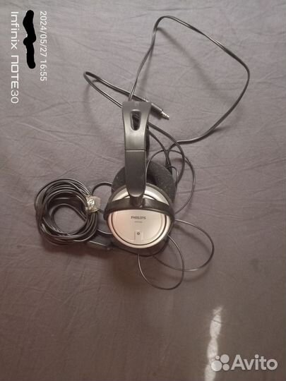 Проводные наушники Philips