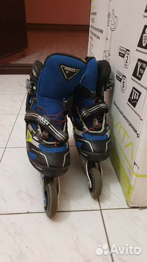 Хоккейные роликовые коньки