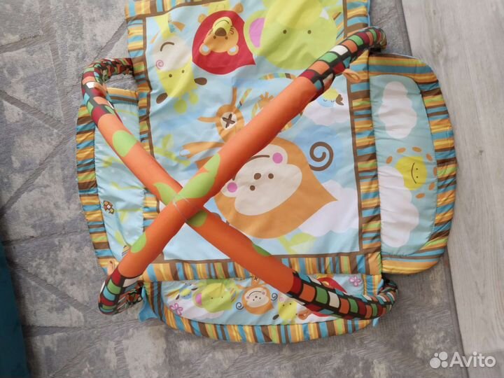 Развивающий коврик