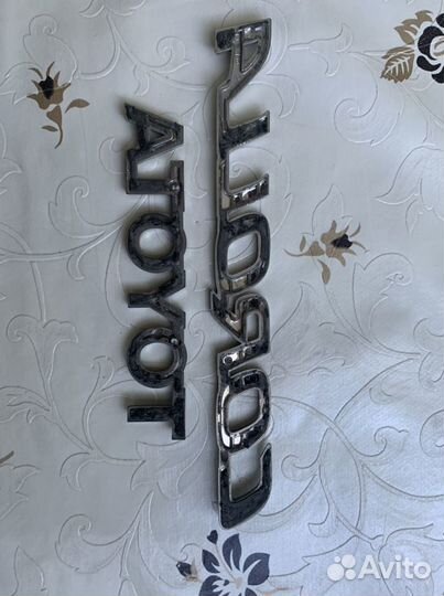 Эмблема toyota corolla 180