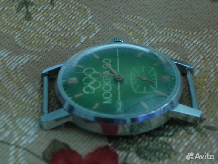 Часы зим олимпиада 80