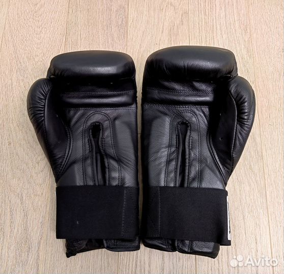 Боксерские перчатки Everlast 20oz