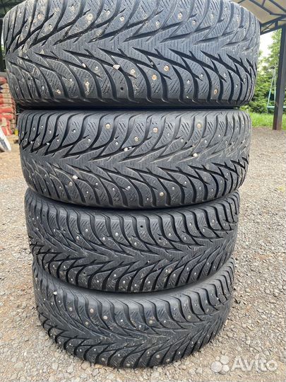 R18 Yokohama Ice Guard Stud IG55 215/55, PCD 5x114.3 DIA 67.1