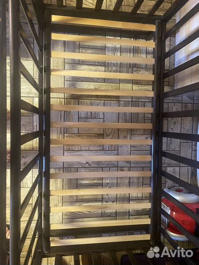 Кроватка для новорожденных бу с матрасом