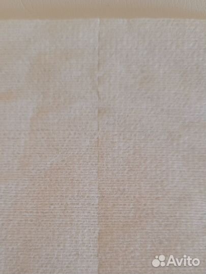 Салфетки из нетканого материала в рулоне с перфора