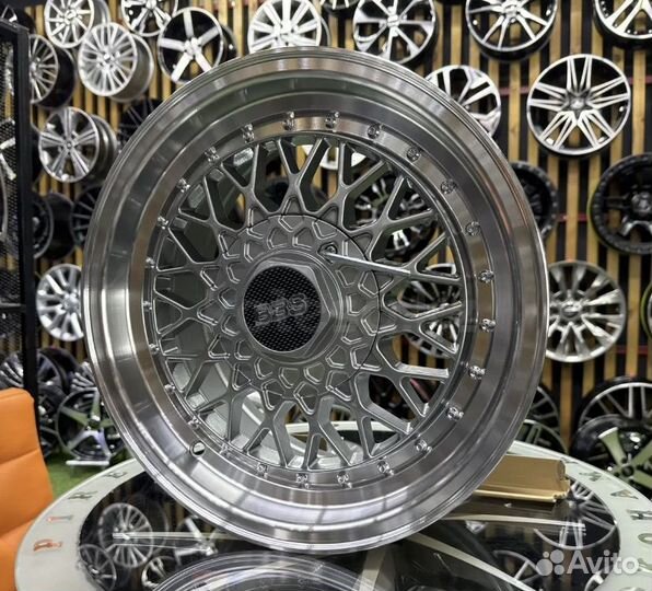 Новые диски R15 4/114.3 BBS