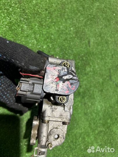 Дроссельная заслонка Nissan Maxima A32 VQ20