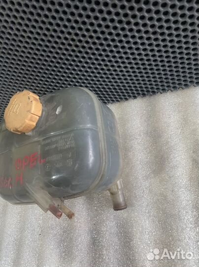 Бачок расширительный Opel Astra H