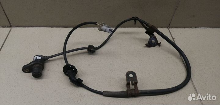 Датчик ABS передний правый V5 2013