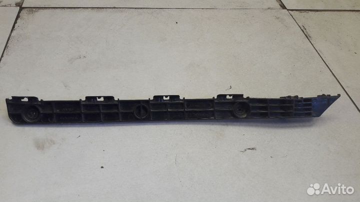 Кронштейн заднего бампера задние правый