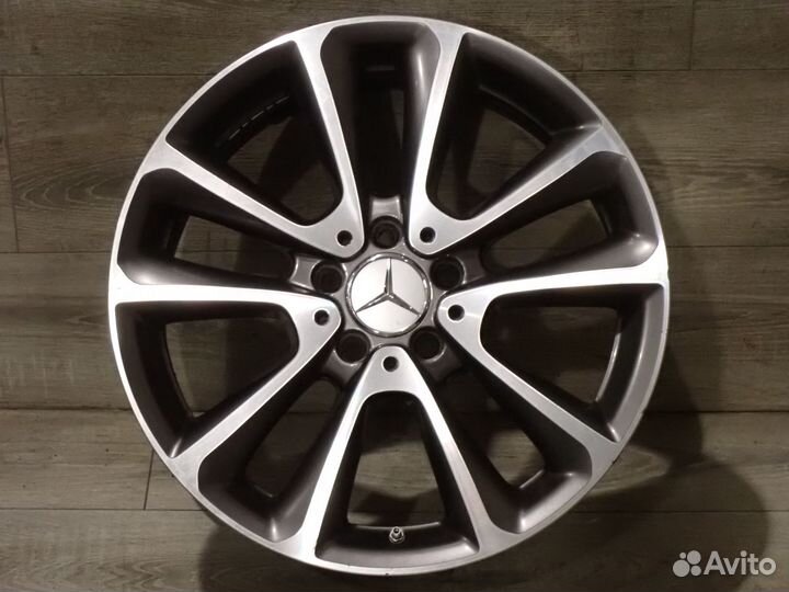 Комплект оригинальных R18 дисков Mercedes W213