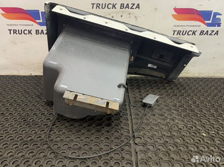 Ящик инструментальный левый камаз 5490