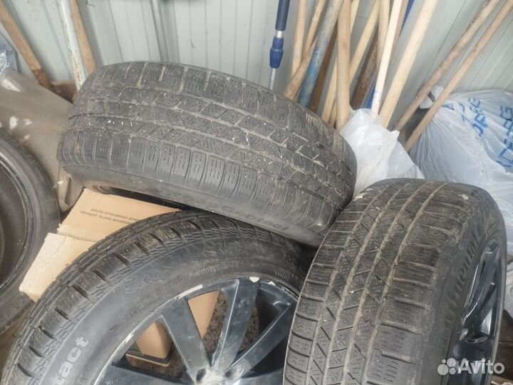 Continental CrossContact LX25 235/55 R19 109