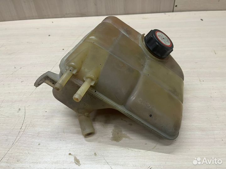 Расширительный бачок Ford focus 1